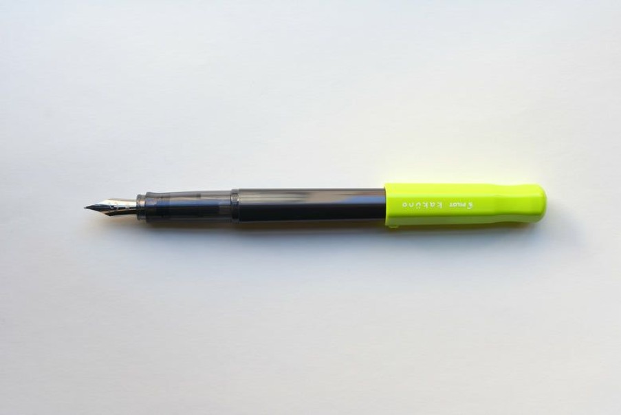 Fountain Pens * | Top Sellers Pilot Kakuno Fountain Pen Gray Barrel/Lime Cap Medium Nib